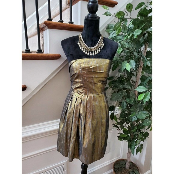 BCBGenerations Women's Golden PolyCotton Sleeveless Short Length Dress Size 10 - Picture 1 of 11